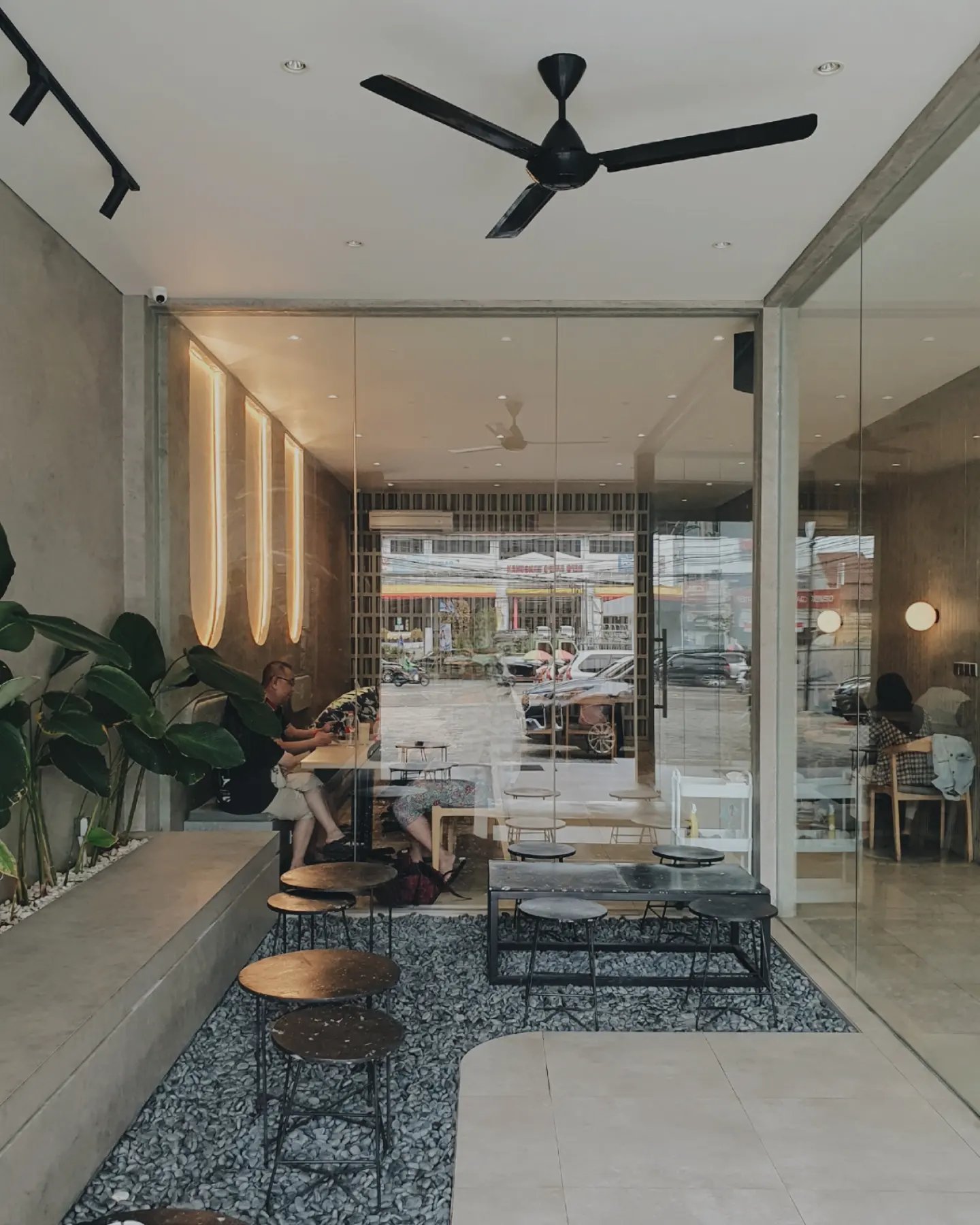 Design Monero Cafe Bogor